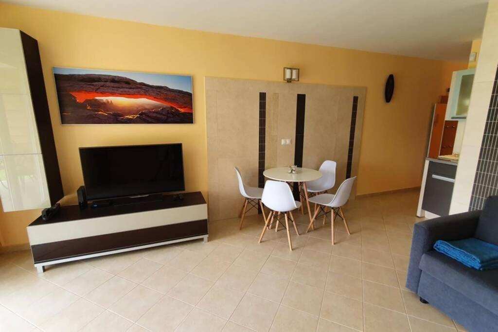 Apartamento Igényes 4 fős apartman közvetlen a strandnál Csopak Exterior foto